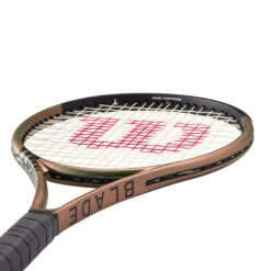 Wilson Blade 100 V8 Racchette Test -Attrezzatura Da Tennis 03773800 11